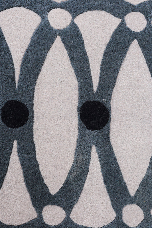 Signature Threads - Hand Tufted rug