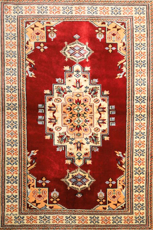 Pakistani Gildar - Handmade Rug